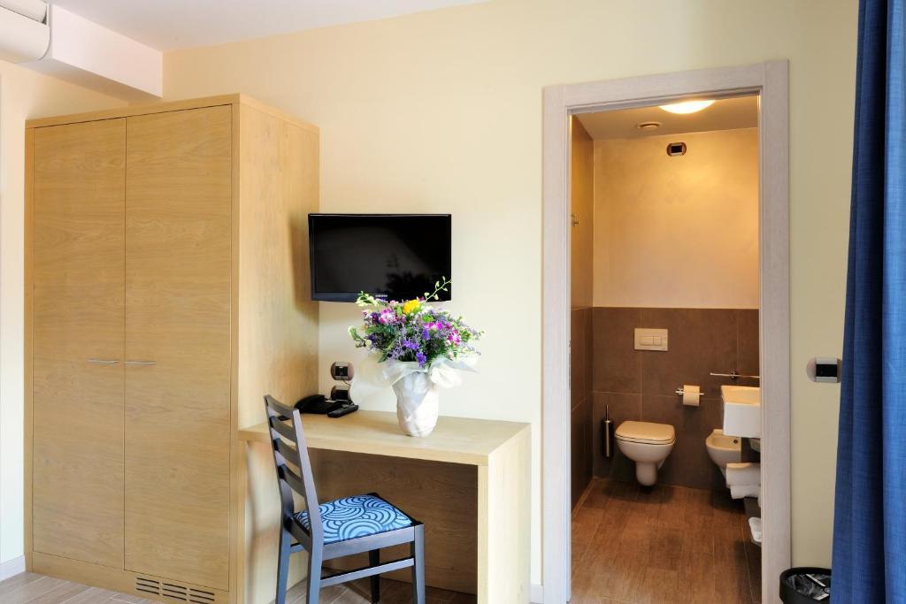Eco Hotel Bonapace Torbole Sul Garda Oda fotoğraf