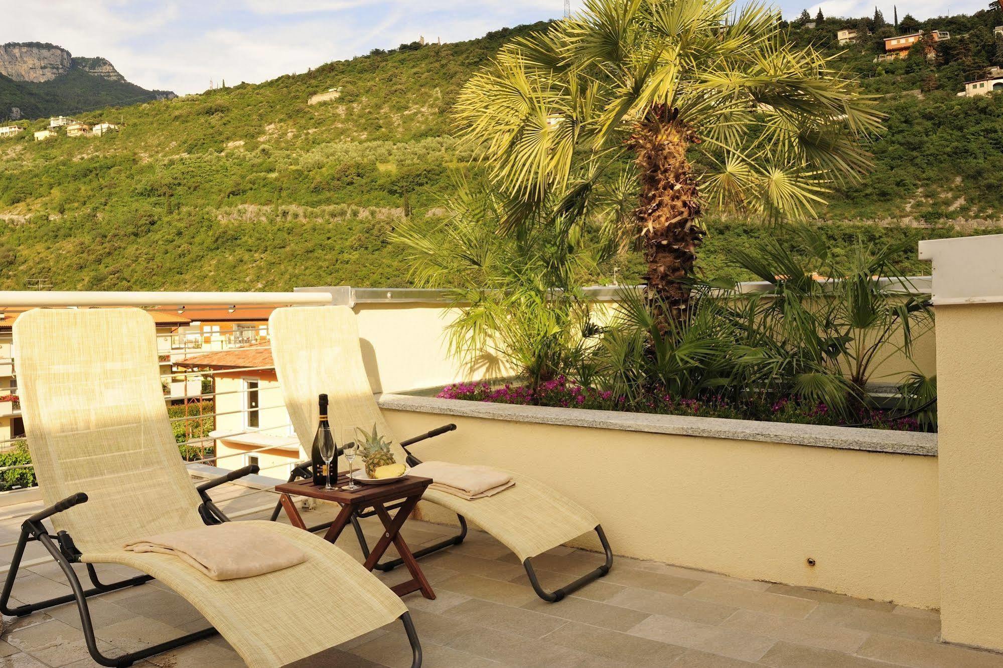 Eco Hotel Bonapace Torbole Sul Garda Dış mekan fotoğraf